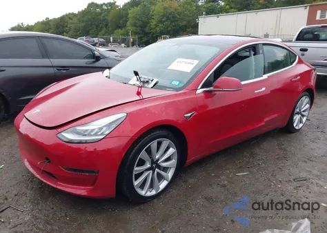 2018 Tesla Model 3 Long Range/Performance из США, поврежденный, VIN 5YJ3E1EBXJF091716